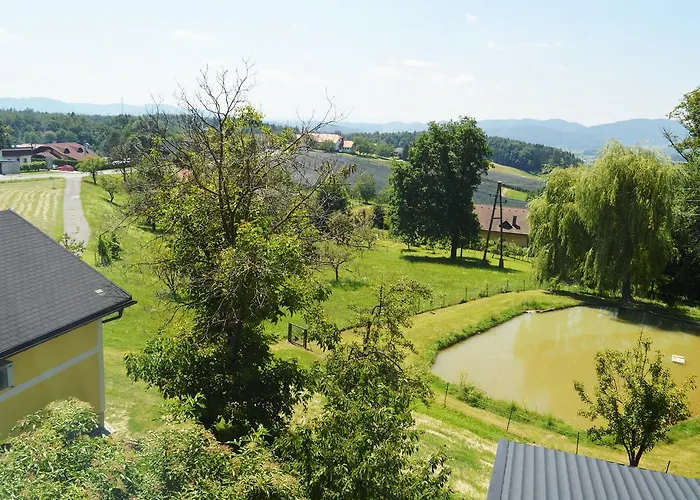 Gostilna S Prenocisci Danica 3* Slovinská Bystrica